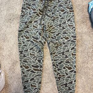BURLEBO men’s Camo Joggers - Green and Black